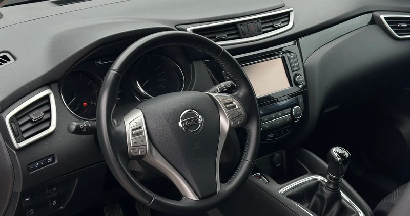 Nissan Qashqai cena 57900 przebieg: 120000, rok produkcji 2017 z Wrocław małe 562